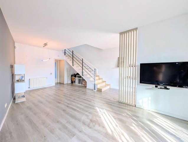 5 soveværelse Penthouse til salg i Sant Pol de Mar med garage - € 455.000 (Ref: 9713463)
