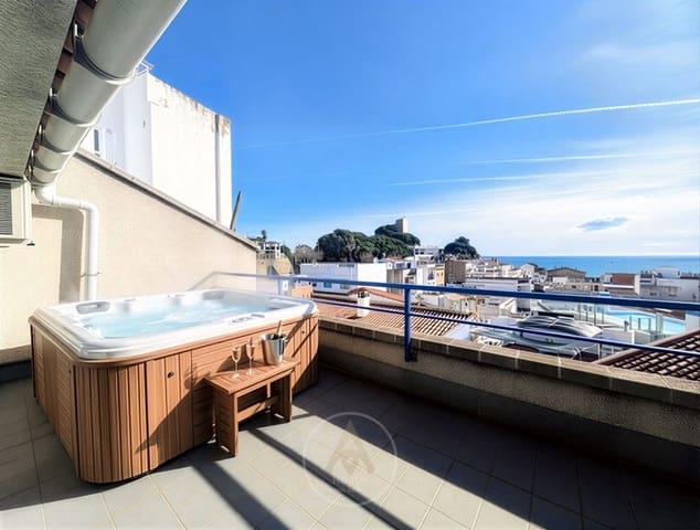 5 soveværelse Penthouse til salg i Sant Pol de Mar med garage - € 455.000 (Ref: 9713463)