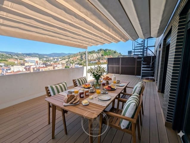 3 soveværelse Penthouse til salg i Montgat med swimmingpool garage - € 650.000 (Ref: 9713465)
