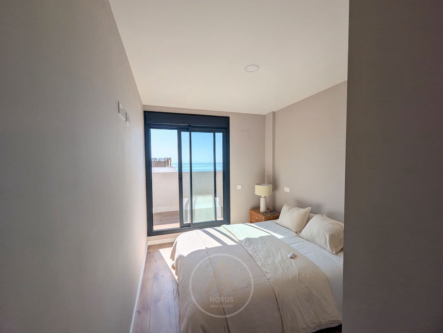 3 soveværelse Penthouse til salg i Montgat med swimmingpool garage - € 650.000 (Ref: 9713465)