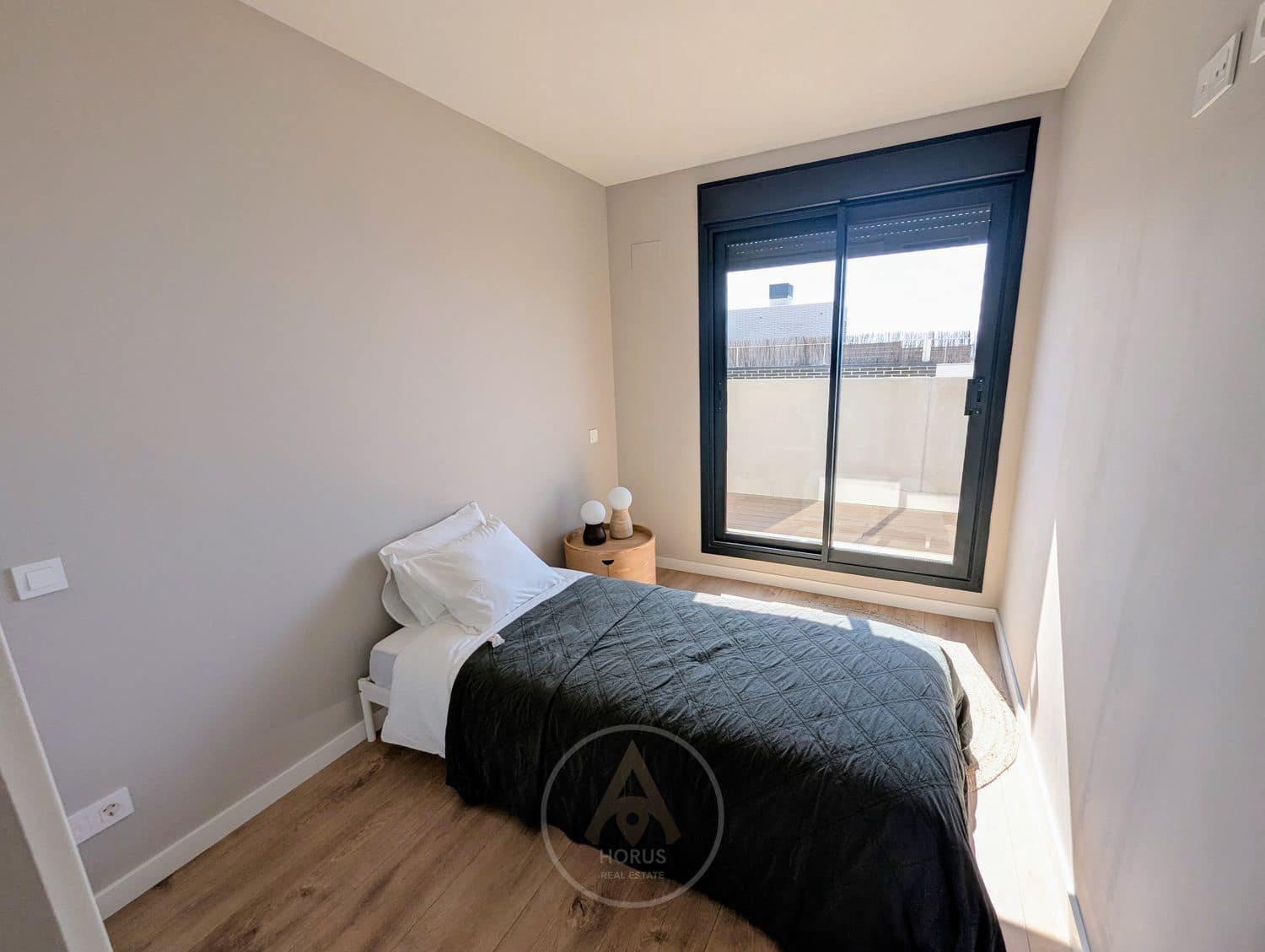 3 soveværelse Penthouse til salg i Montgat med swimmingpool garage - € 650.000 (Ref: 9713465)