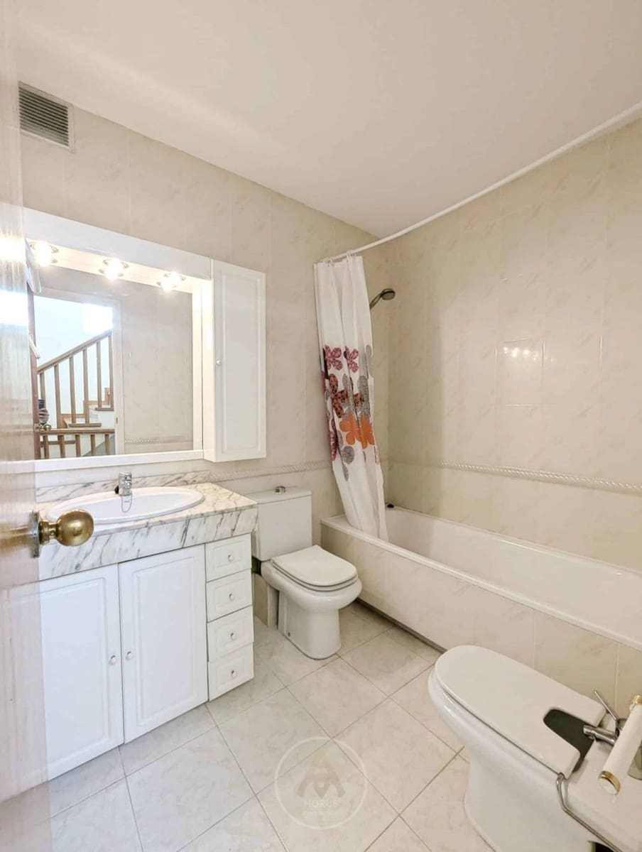 5 bedroom Townhouse for sale in Arenys de Mar with pool garage - € 460,000 (Ref: 9713466)