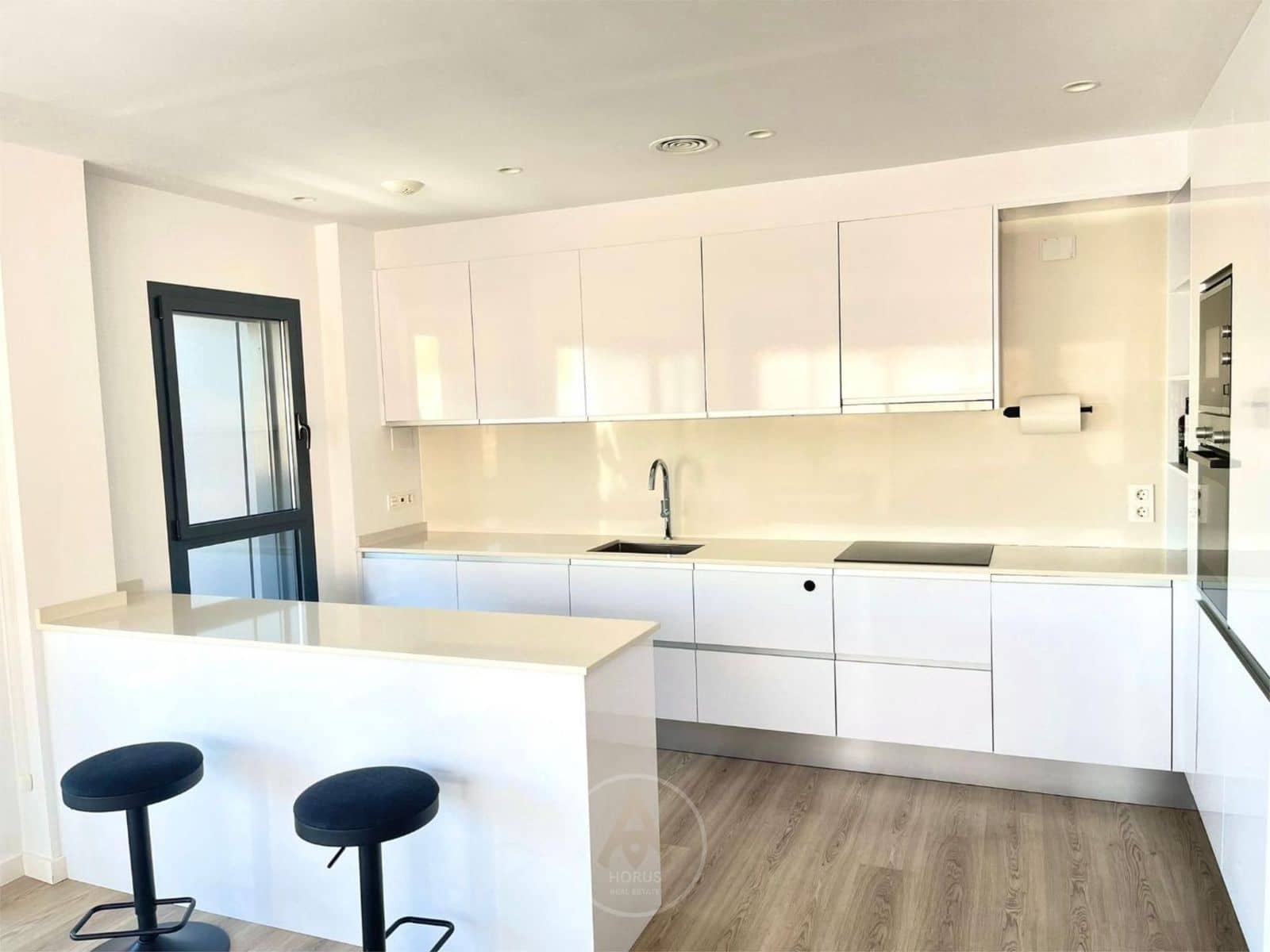 2 Zimmer Wohnung zu verkaufen in El Masnou mit Pool Garage - 590.000 € (Ref: 9713859)