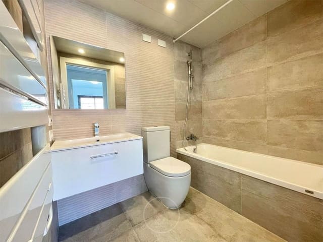 2 soverom Leilighet til salgs i El Masnou med svømmebasseng garasje - € 590 000 (Ref: 9713859)