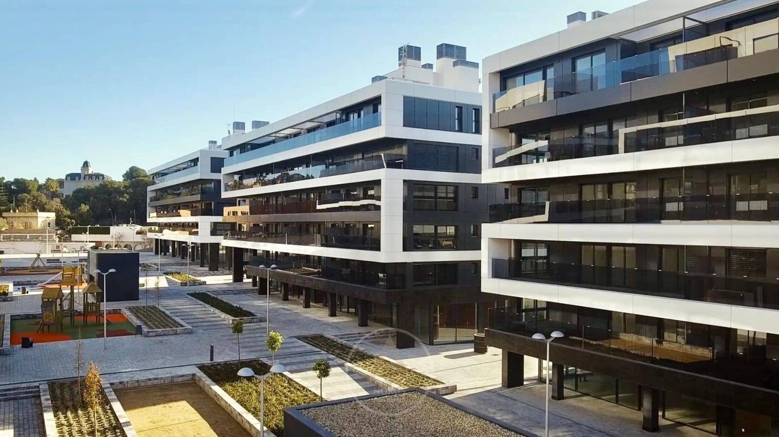 2 Zimmer Wohnung zu verkaufen in El Masnou mit Pool Garage - 590.000 € (Ref: 9713859)