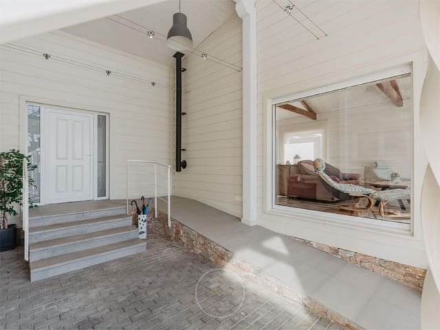 4 soveværelse Penthouse til salg i Pineda de Mar - € 640.000 (Ref: 9713861)