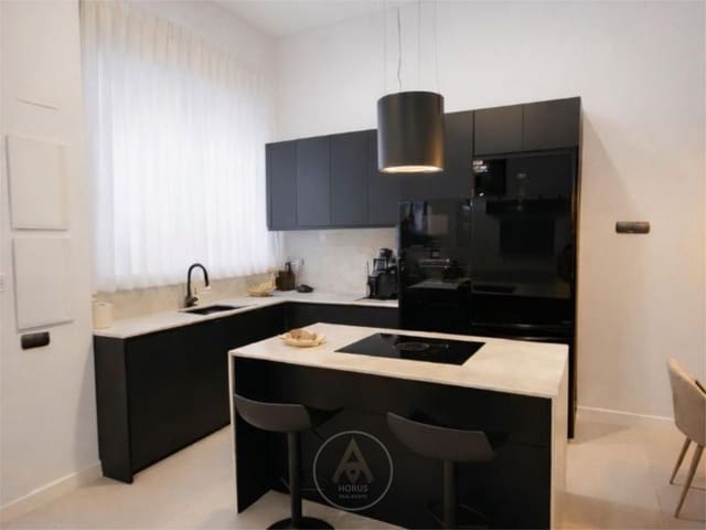 3 soveværelse Penthouse til salg i Badalona - € 640.000 (Ref: 9713862)
