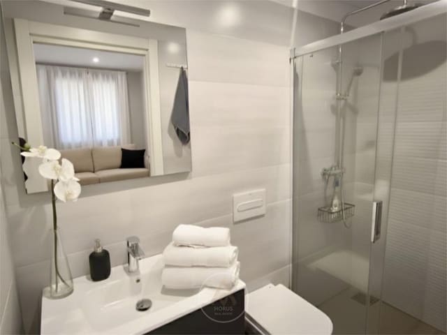 3 soveværelse Penthouse til salg i Badalona - € 640.000 (Ref: 9713862)