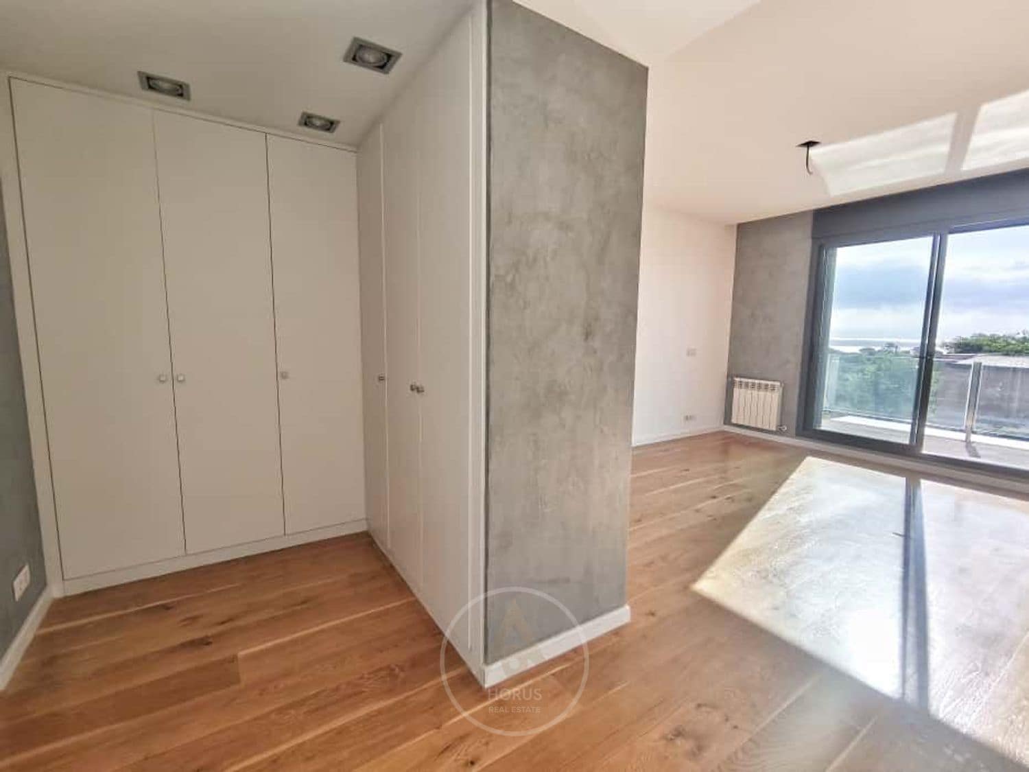 4 makuuhuone Huvila myytävänä paikassa Sant Vicenc de Montalt mukana uima-altaan 
autotalli - 925 000 € (Ref: 9713863)