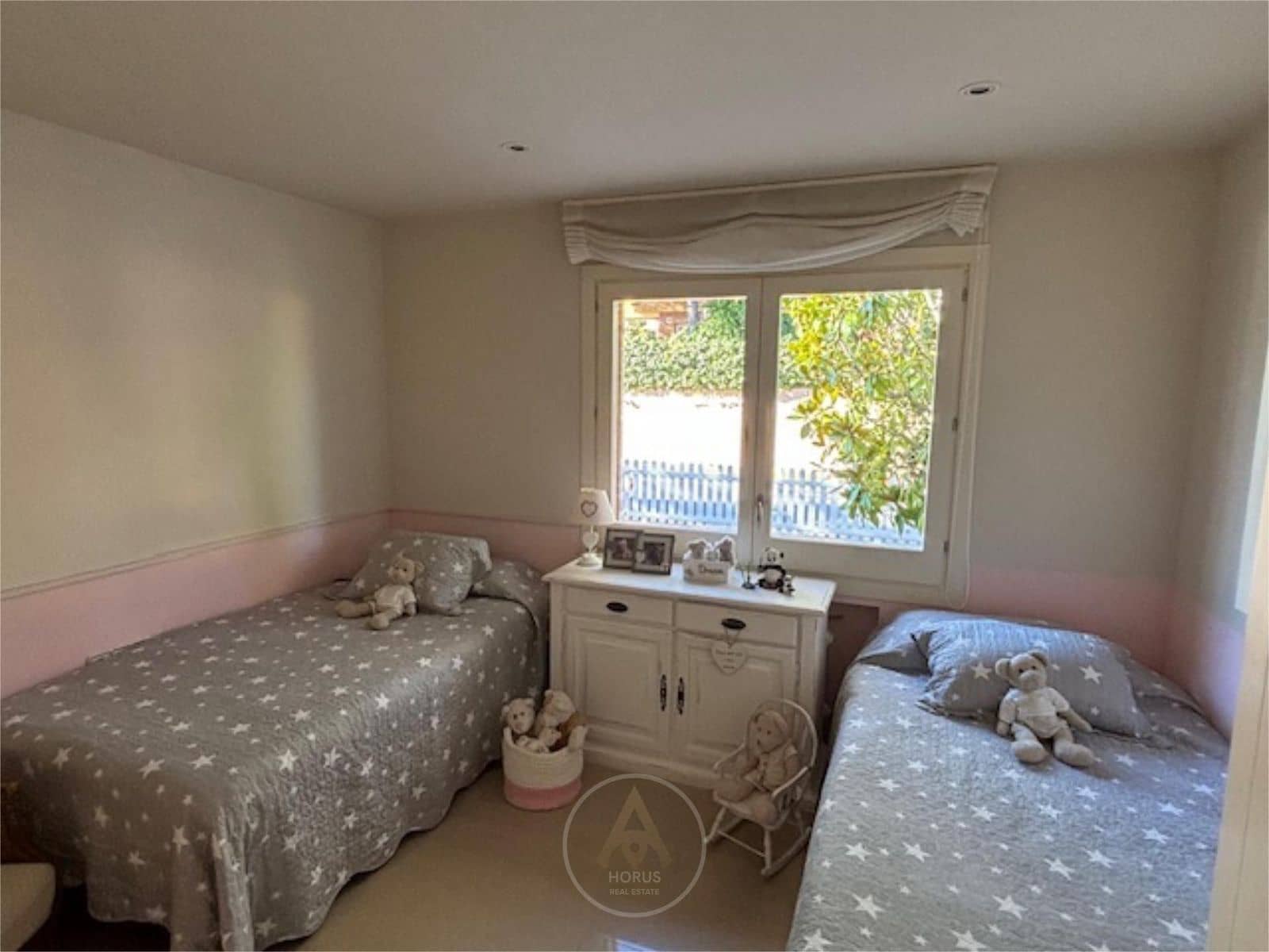 4 soveværelse Penthouse til salg i Sant Vicenc de Montalt med swimmingpool - € 1.100.000 (Ref: 9713864)