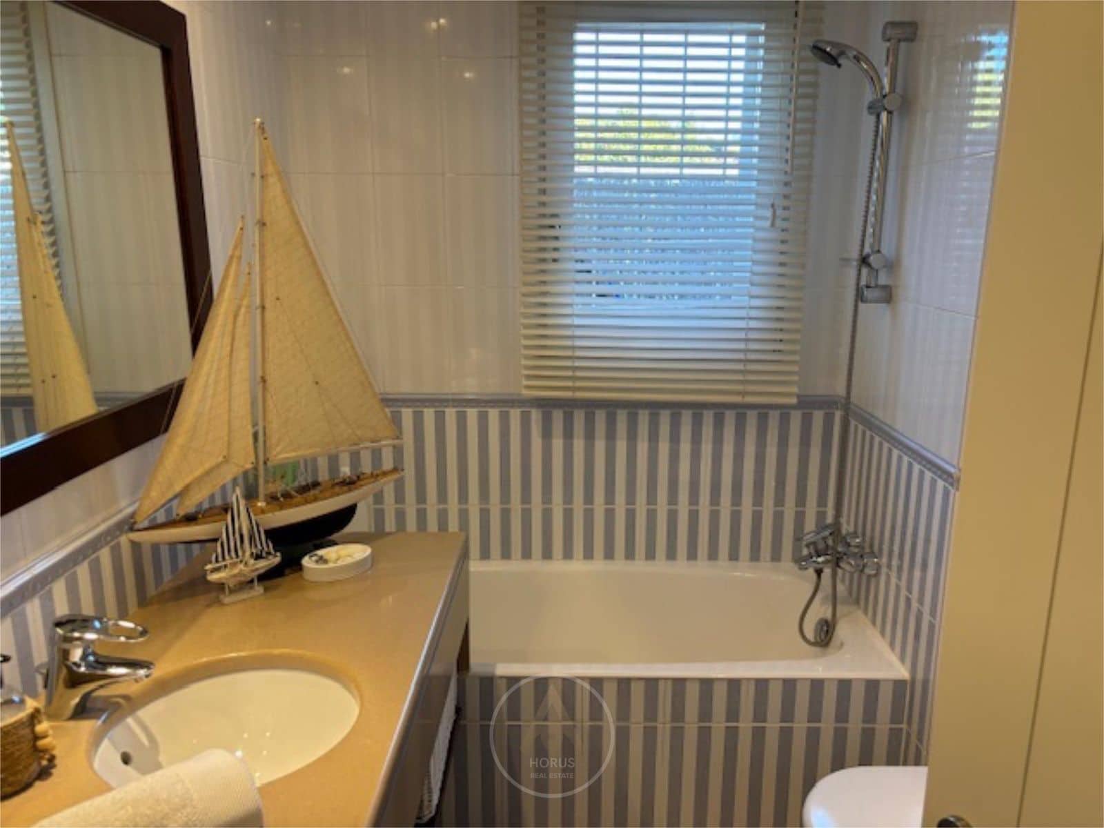 4 soveværelse Penthouse til salg i Sant Vicenc de Montalt med swimmingpool - € 1.100.000 (Ref: 9713864)