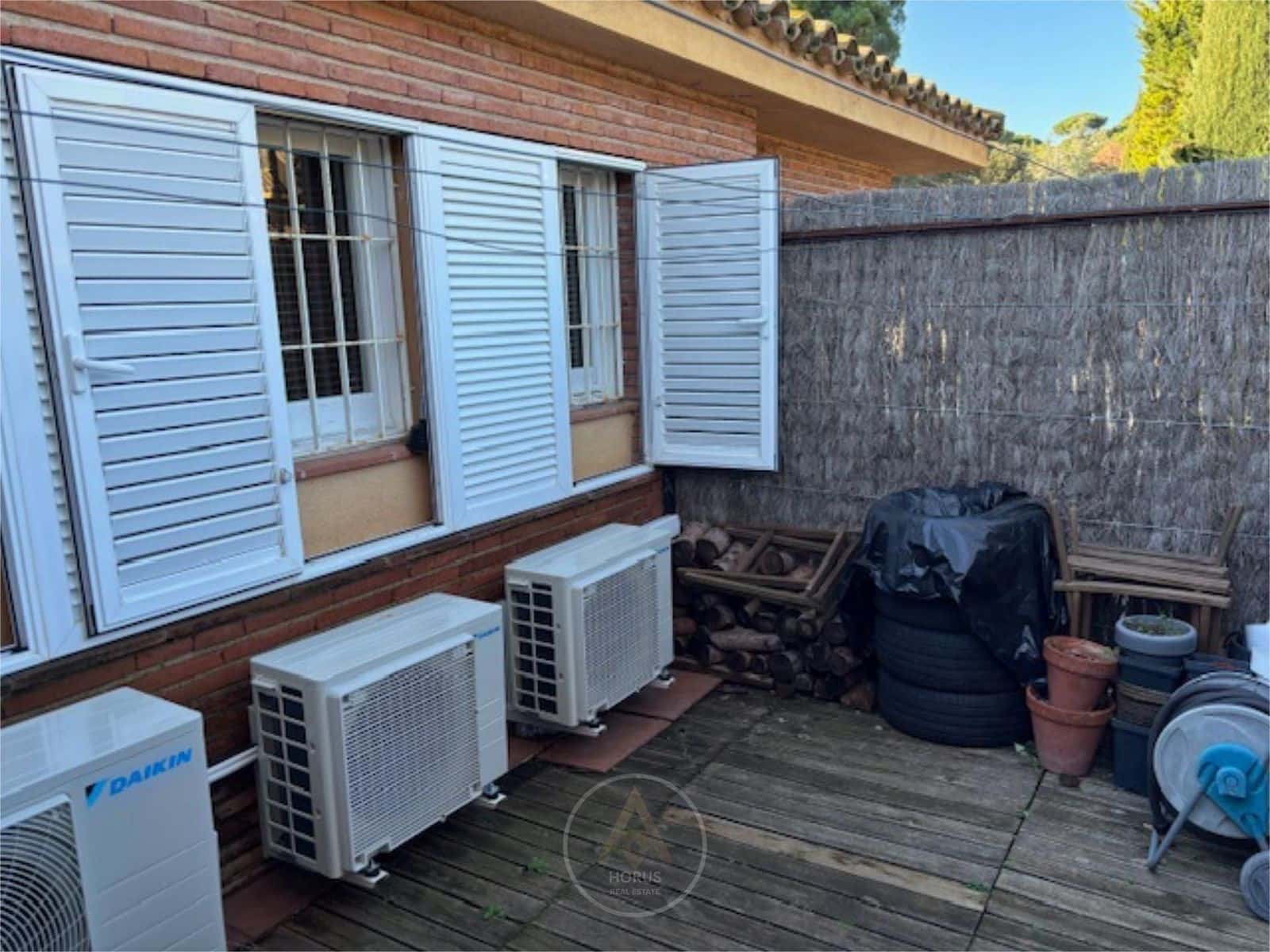 4 soveværelse Penthouse til salg i Sant Vicenc de Montalt med swimmingpool - € 1.100.000 (Ref: 9713864)