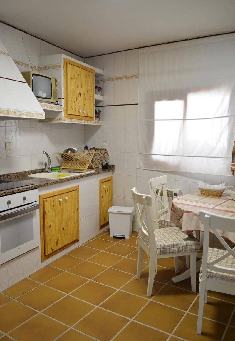 Finca/Casa Rural de 7 habitaciones en Albalate del Arzobispo en venta con garaje - 220.000 € (Ref: 9645704)