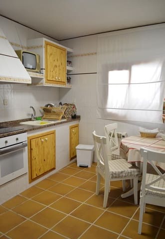 Finca/Casa Rural de 7 habitaciones en Albalate del Arzobispo en venta con garaje - 220.000 € (Ref: 9645704)