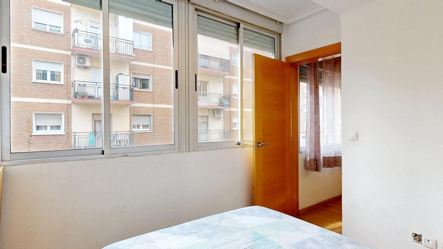 4 makuuhuone Asunto myytävänä paikassa Zaragoza kaupunki - 185 000 € (Ref: 9645705)