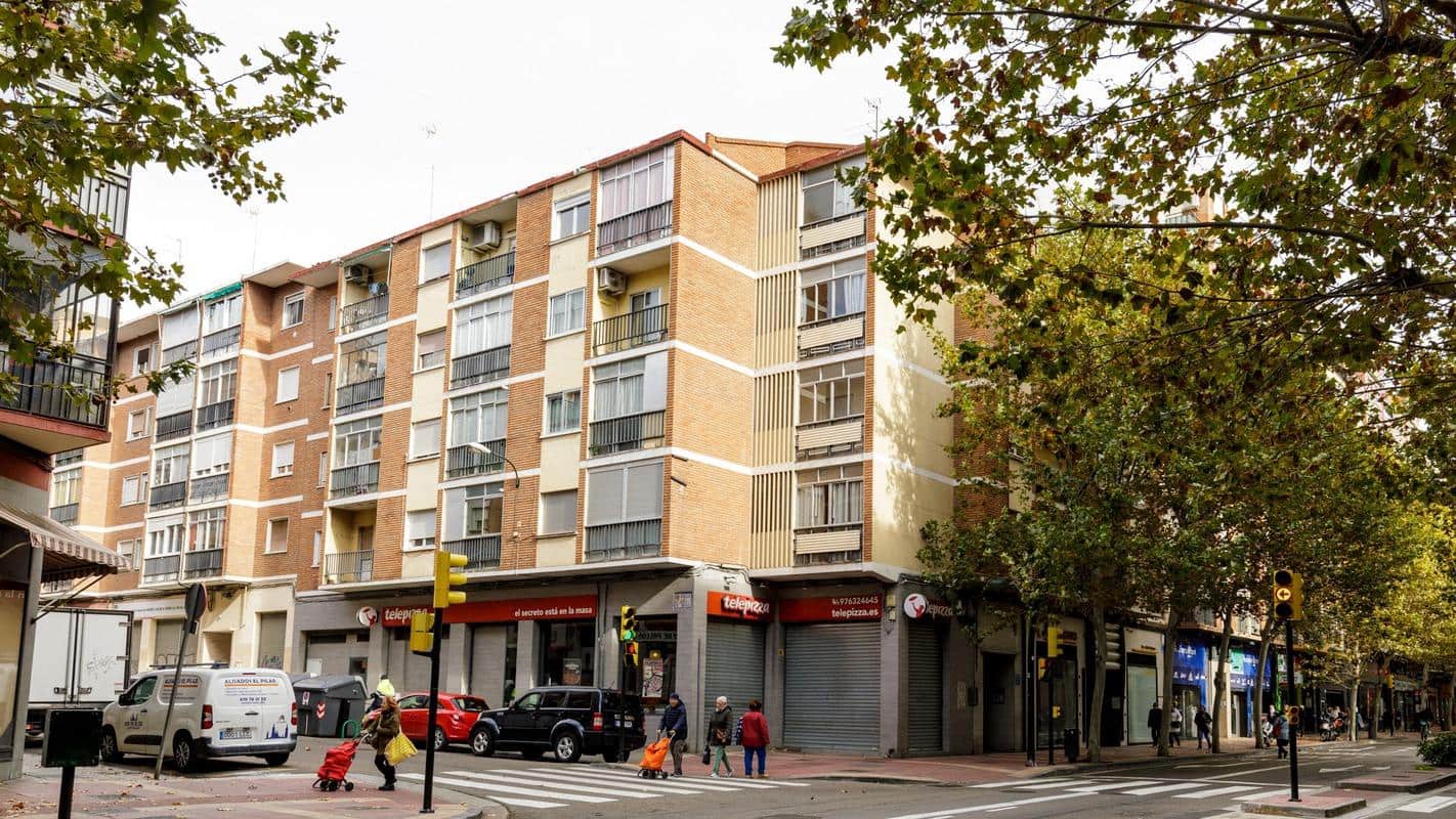 4 makuuhuone Asunto myytävänä paikassa Zaragoza kaupunki - 185 000 € (Ref: 9645705)