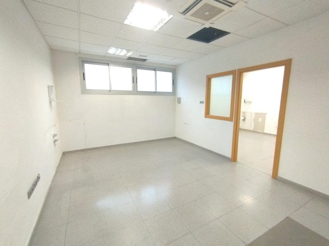 Local Comercial de 7 habitaciones en Zaragoza ciudad en venta - 320.000 € (Ref: 9645707)