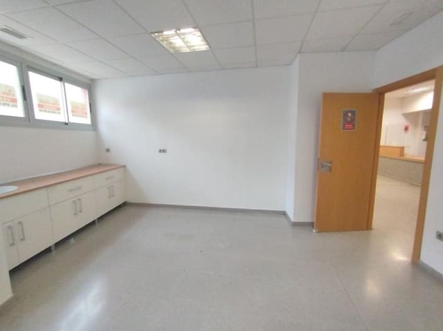 7 camera da letto Commerciale in vendita in Saragozza città - 320.000 € (Rif: 9645707)