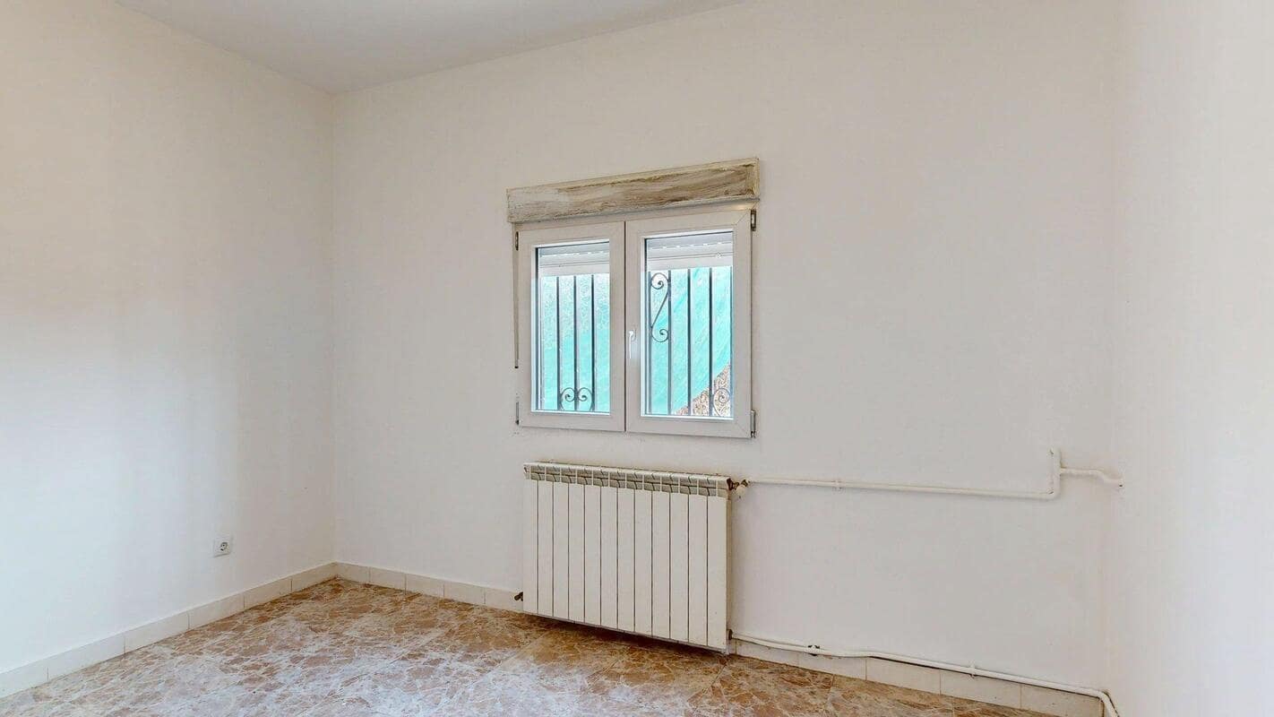 3 sypialnia Finka/Dom wiejski na sprzedaż w San Mateo de Gallego z basenem - 99 000 € (Ref: 9645708)