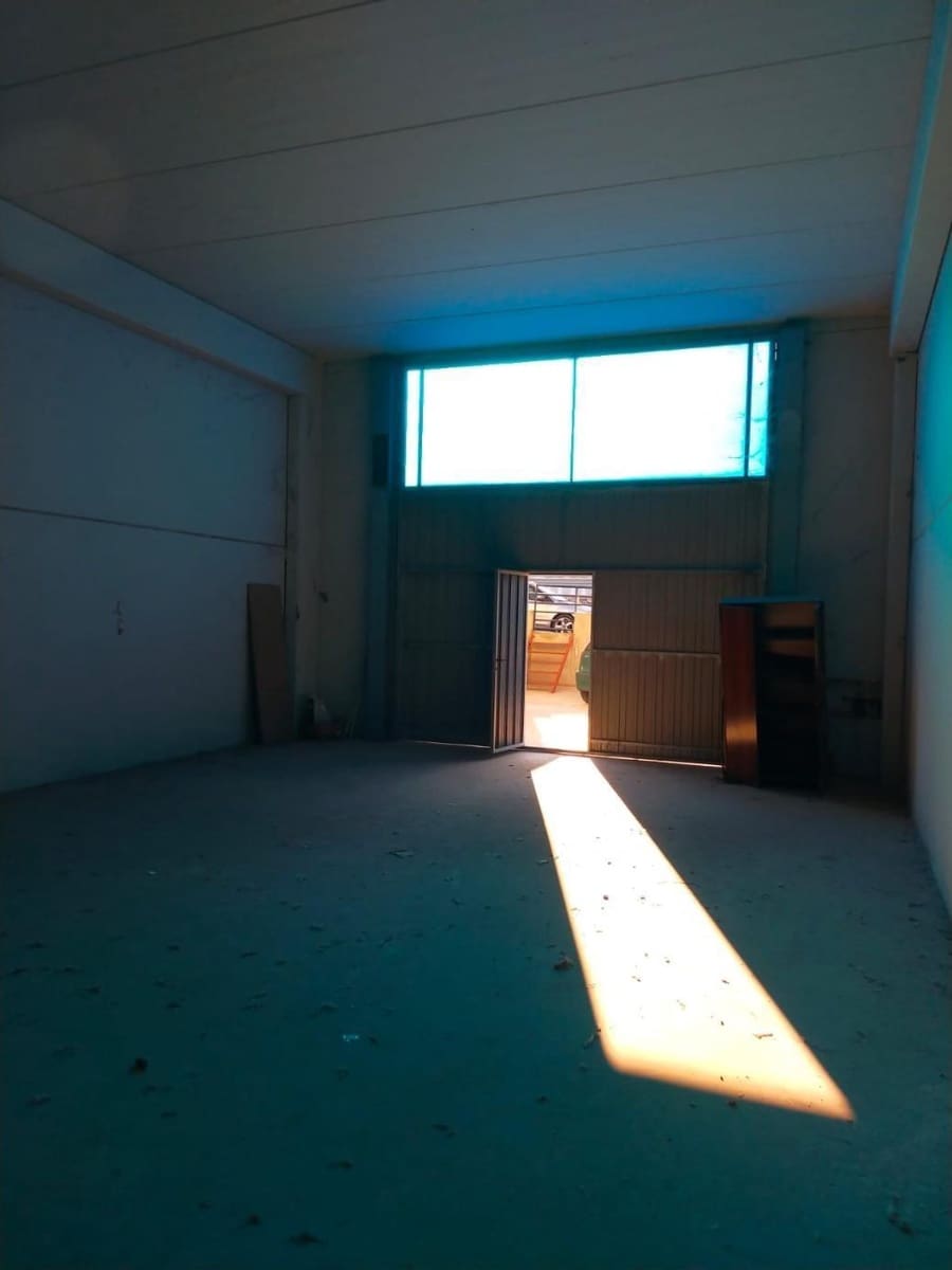 Business for sale in Zaragoza city - € 59,000 (Ref: 9645710)