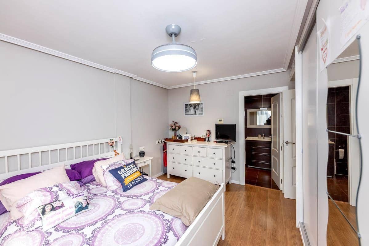 5 sypialnia Dom szeregowy na sprzedaż w Calatayud z garażem - 450 000 € (Ref: 9645713)