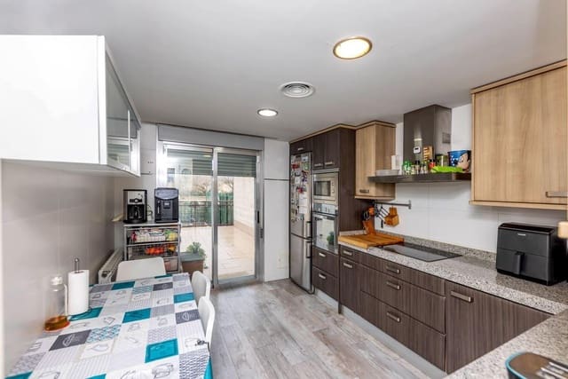 5 sypialnia Dom szeregowy na sprzedaż w Calatayud z garażem - 450 000 € (Ref: 9645713)