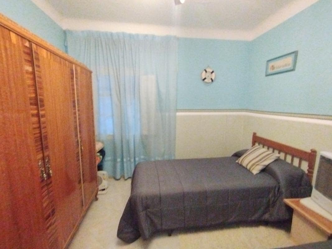 3 slaapkamer Villa te koop in Gelsa met garage - € 115.000 (Ref: 9645716)