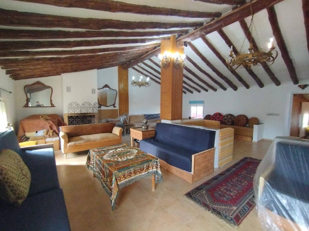 3 slaapkamer Villa te koop in Gelsa met garage - € 115.000 (Ref: 9645716)