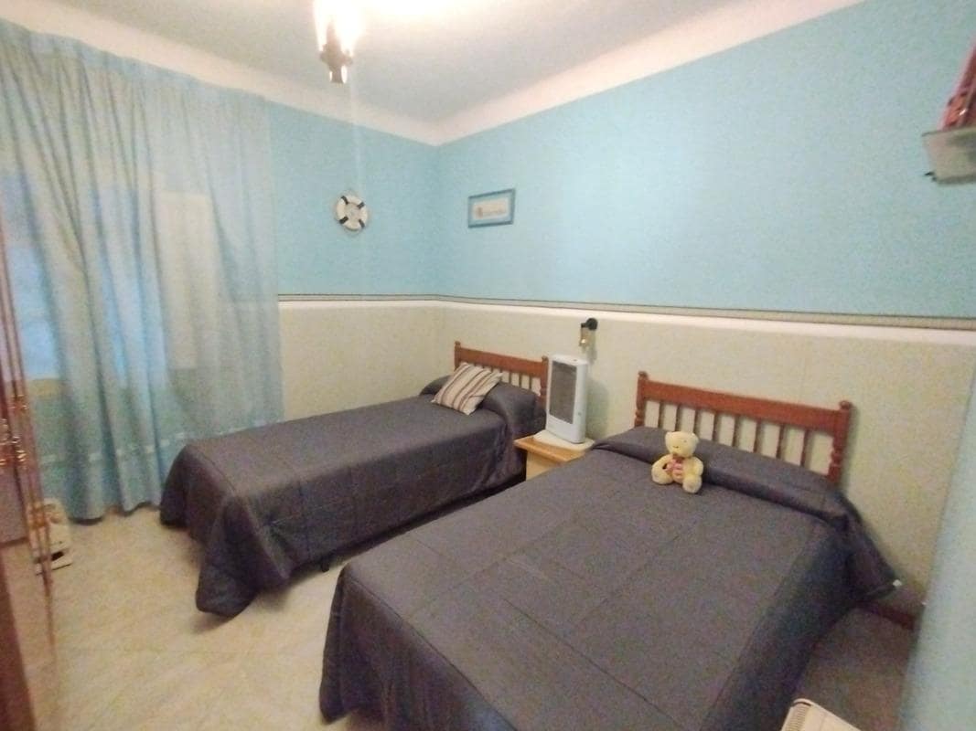 3 slaapkamer Villa te koop in Gelsa met garage - € 115.000 (Ref: 9645716)