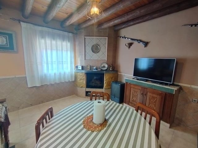 3 soverom Villa til salgs i Gelsa med garasje - € 115 000 (Ref: 9645716)