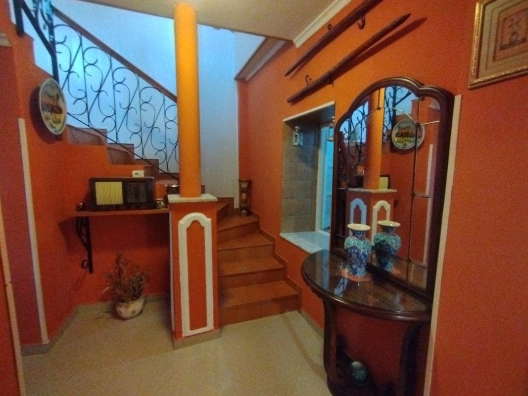 3 slaapkamer Villa te koop in Gelsa met garage - € 115.000 (Ref: 9645716)