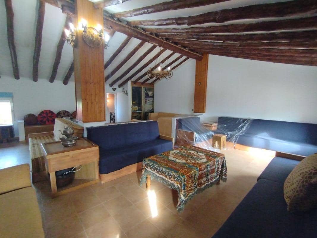 3 slaapkamer Villa te koop in Gelsa met garage - € 115.000 (Ref: 9645716)