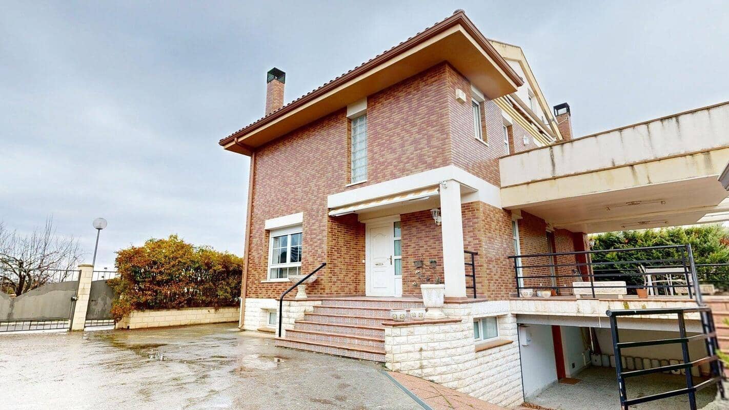 3 sypialnia Willa na sprzedaż w Calatayud z basenem - 370 000 € (Ref: 9645718)