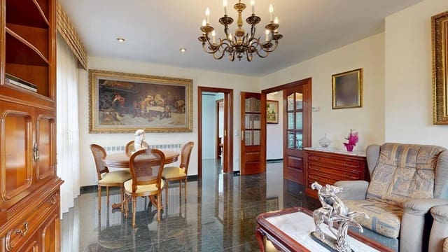 3 sypialnia Willa na sprzedaż w Calatayud z basenem - 370 000 € (Ref: 9645718)