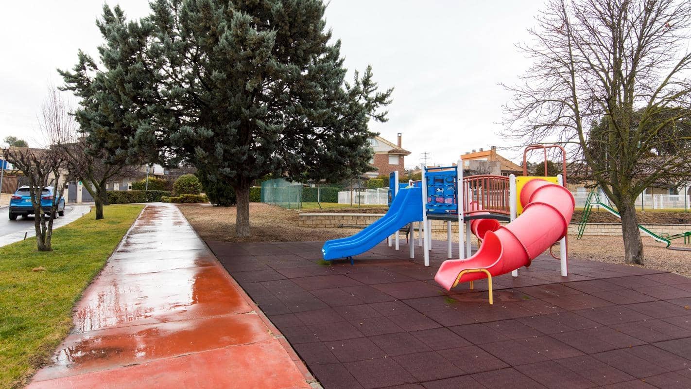 3 sypialnia Willa na sprzedaż w Calatayud z basenem - 370 000 € (Ref: 9645718)