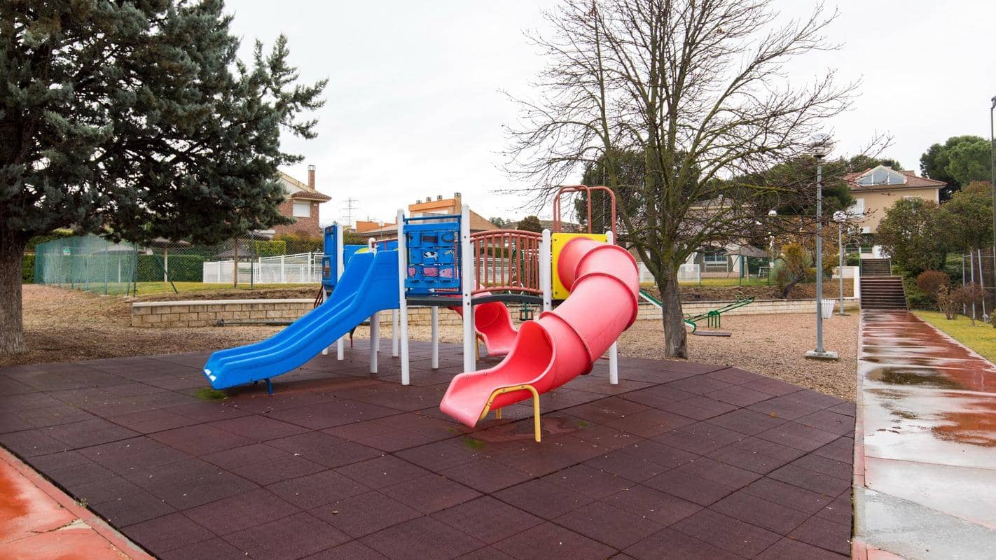 3 sypialnia Willa na sprzedaż w Calatayud z basenem - 370 000 € (Ref: 9645718)