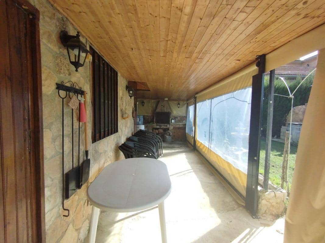 1 bedroom Villa for sale in Muel with pool - € 149,000 (Ref: 9645720)