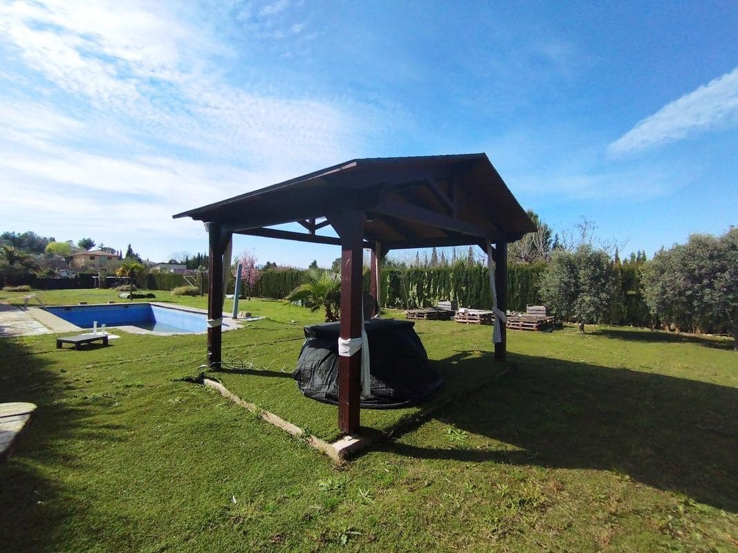 1 bedroom Villa for sale in Muel with pool - € 149,000 (Ref: 9645720)