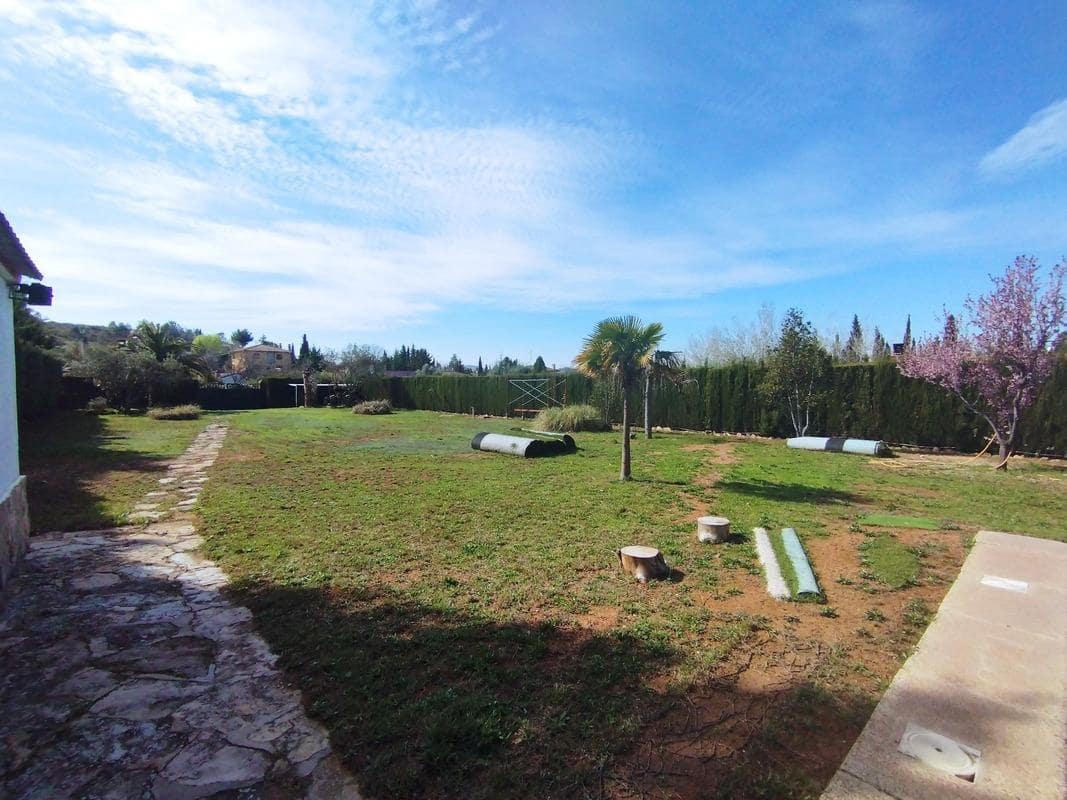 1 bedroom Villa for sale in Muel with pool - € 149,000 (Ref: 9645720)