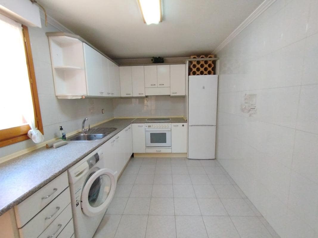 3 sypialnia Dom szeregowy do wynajęcia w Miasto Saragossa z garażem - 1 200 € (Ref: 9645724)