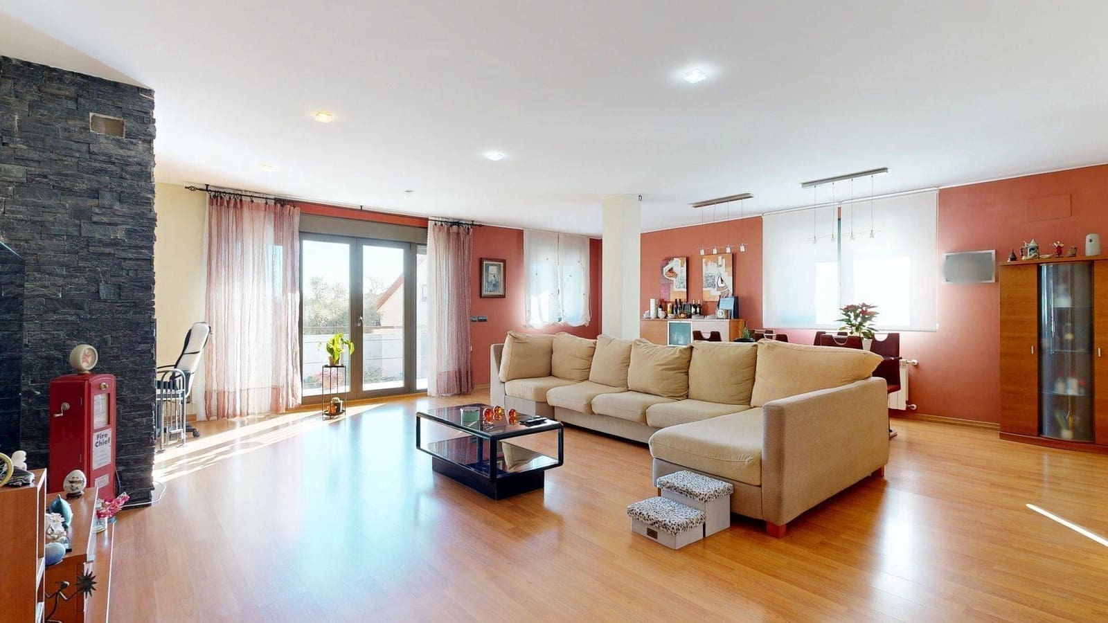 Chalet de 5 habitaciones en Nuez de Ebro en venta con piscina garaje - 360.000 € (Ref: 9645726)