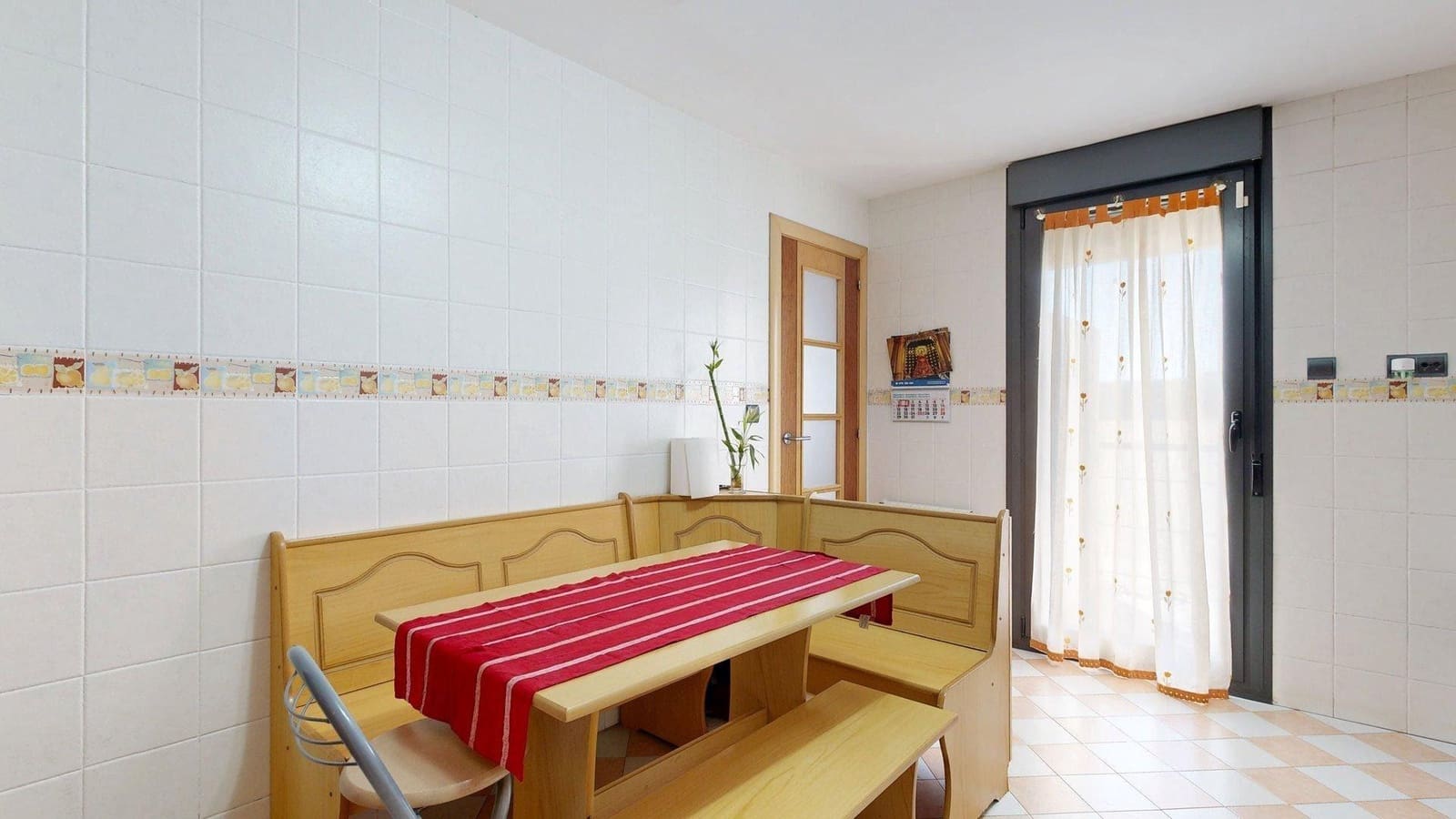 Chalet de 5 habitaciones en Nuez de Ebro en venta con piscina garaje - 360.000 € (Ref: 9645726)