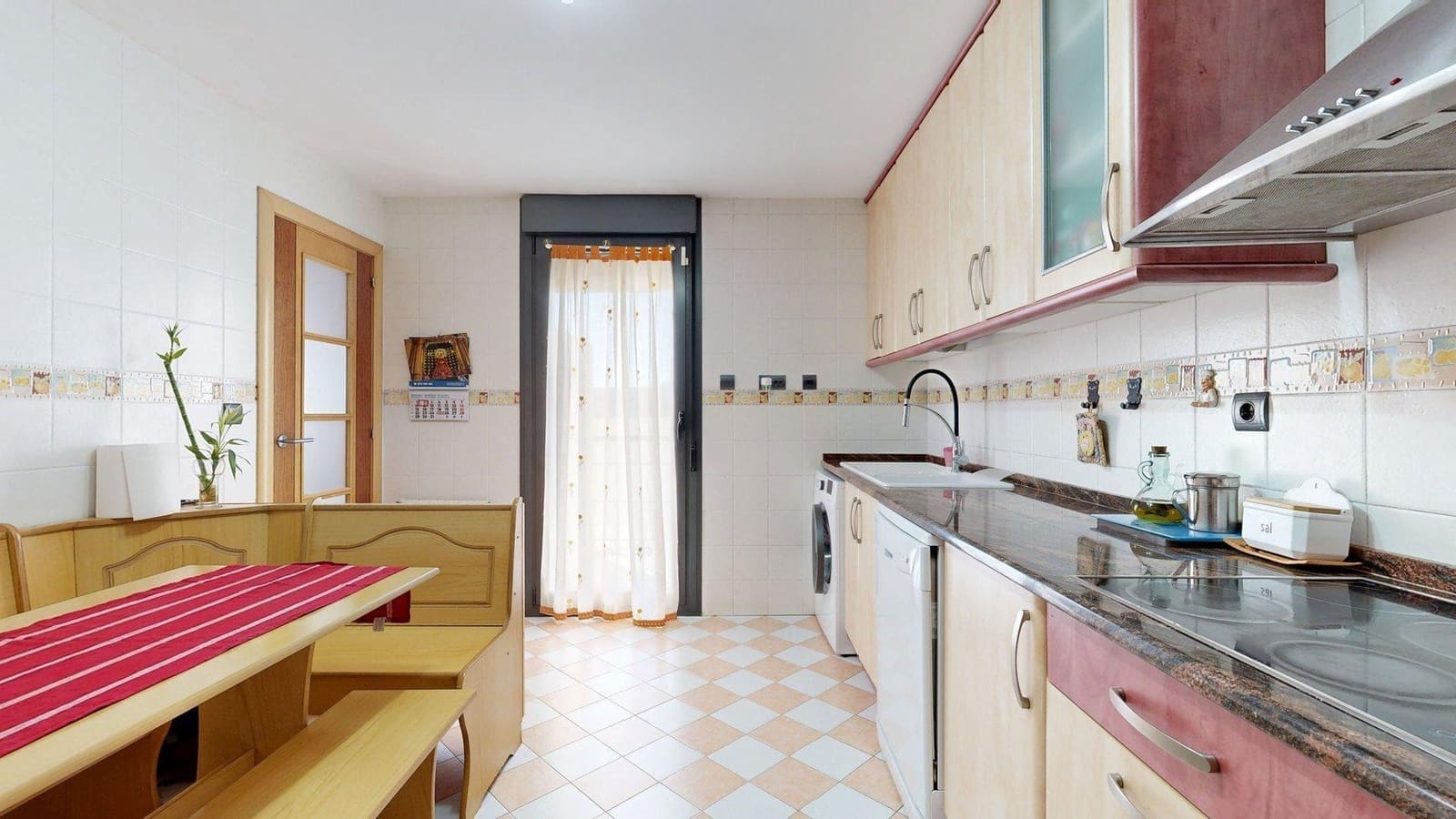 Chalet de 5 habitaciones en Nuez de Ebro en venta con piscina garaje - 360.000 € (Ref: 9645726)