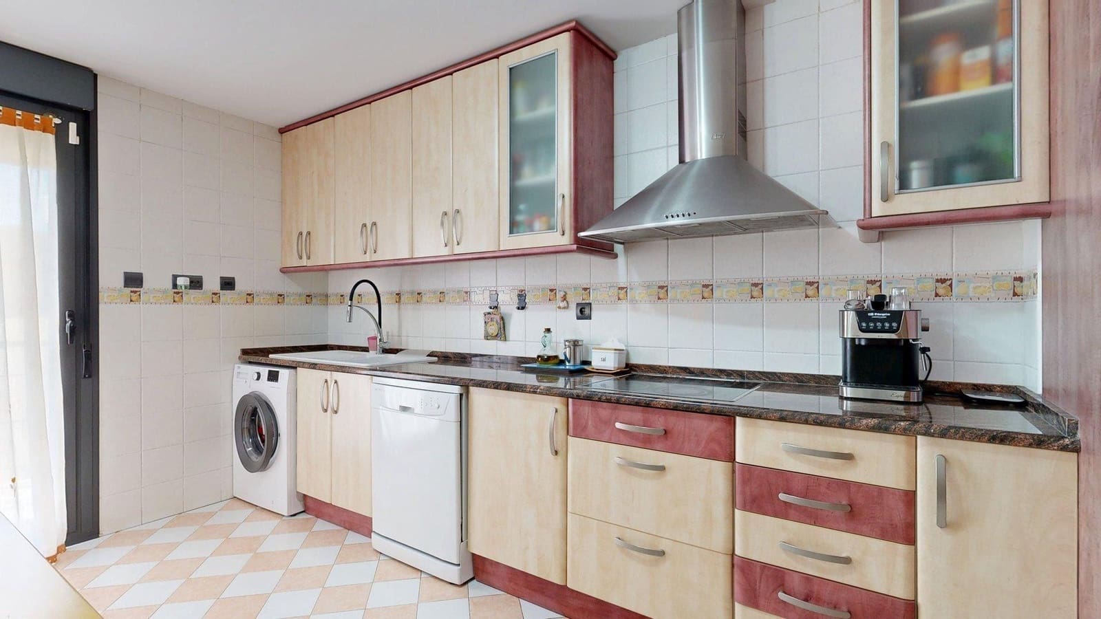 Chalet de 5 habitaciones en Nuez de Ebro en venta con piscina garaje - 360.000 € (Ref: 9645726)