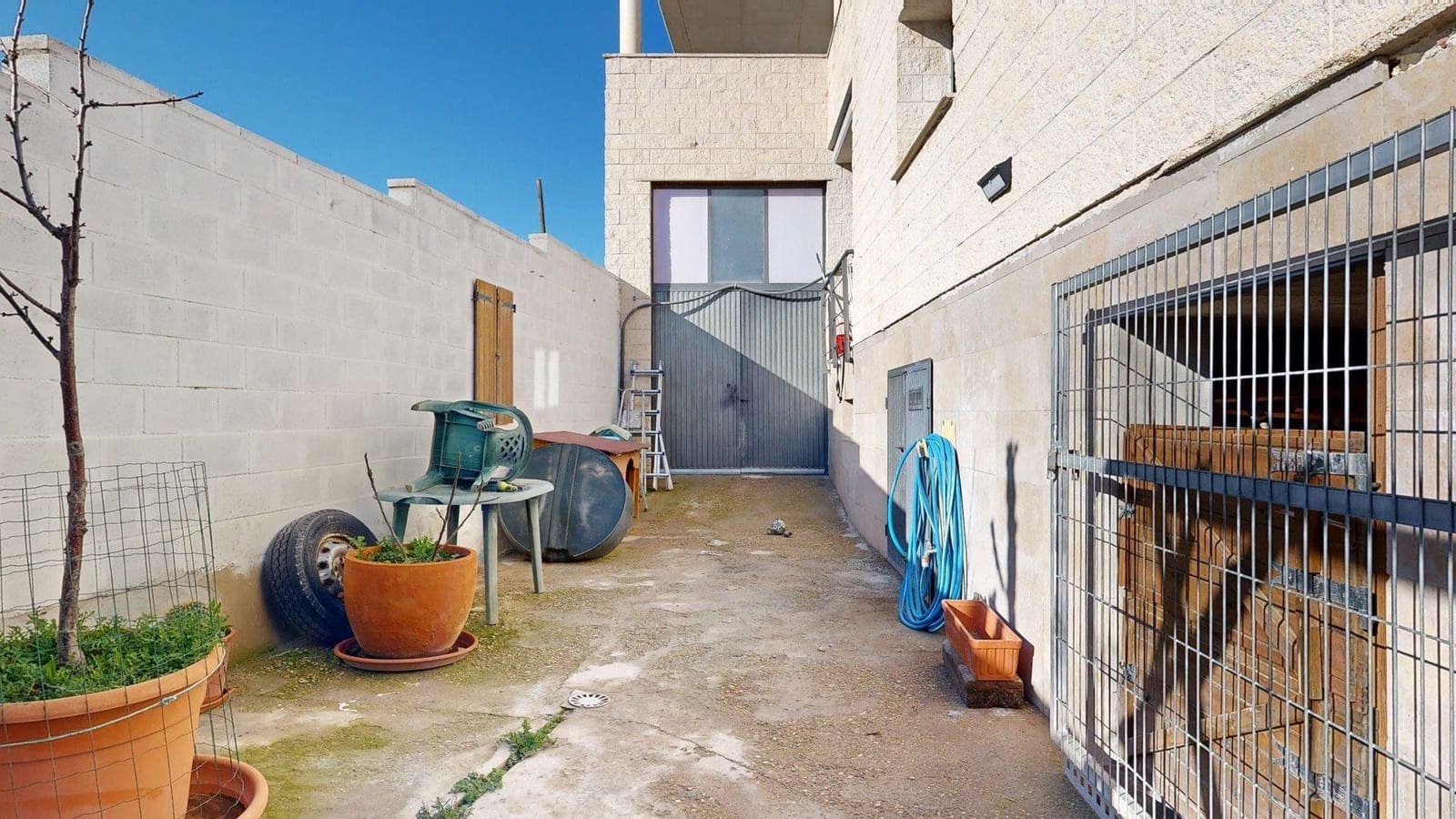 Chalet de 5 habitaciones en Nuez de Ebro en venta con piscina garaje - 360.000 € (Ref: 9645726)