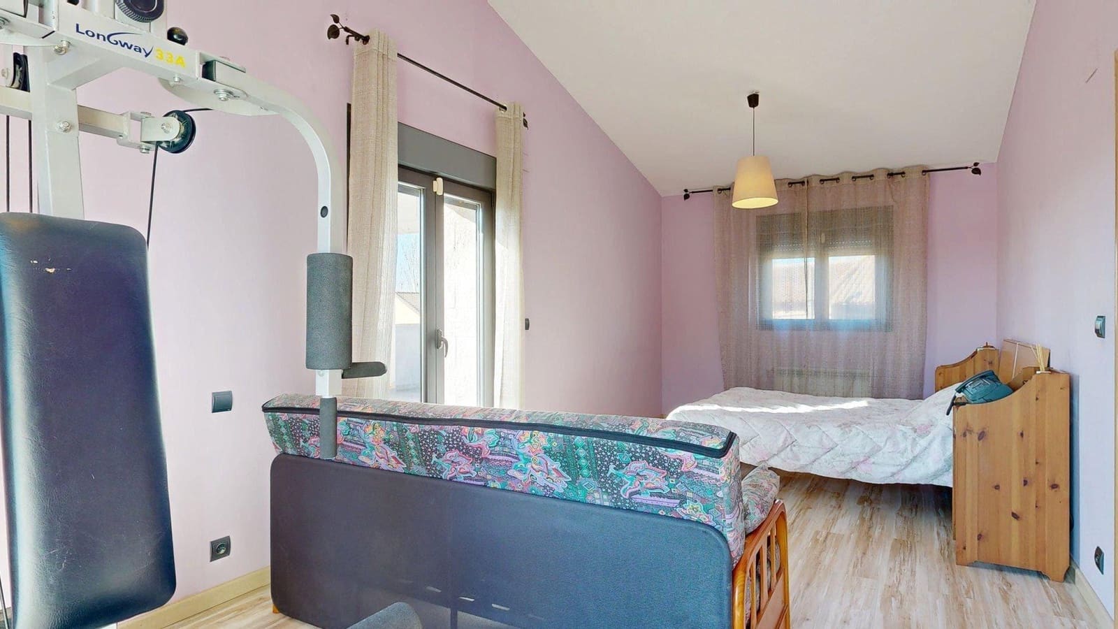 Chalet de 5 habitaciones en Nuez de Ebro en venta con piscina garaje - 360.000 € (Ref: 9645726)