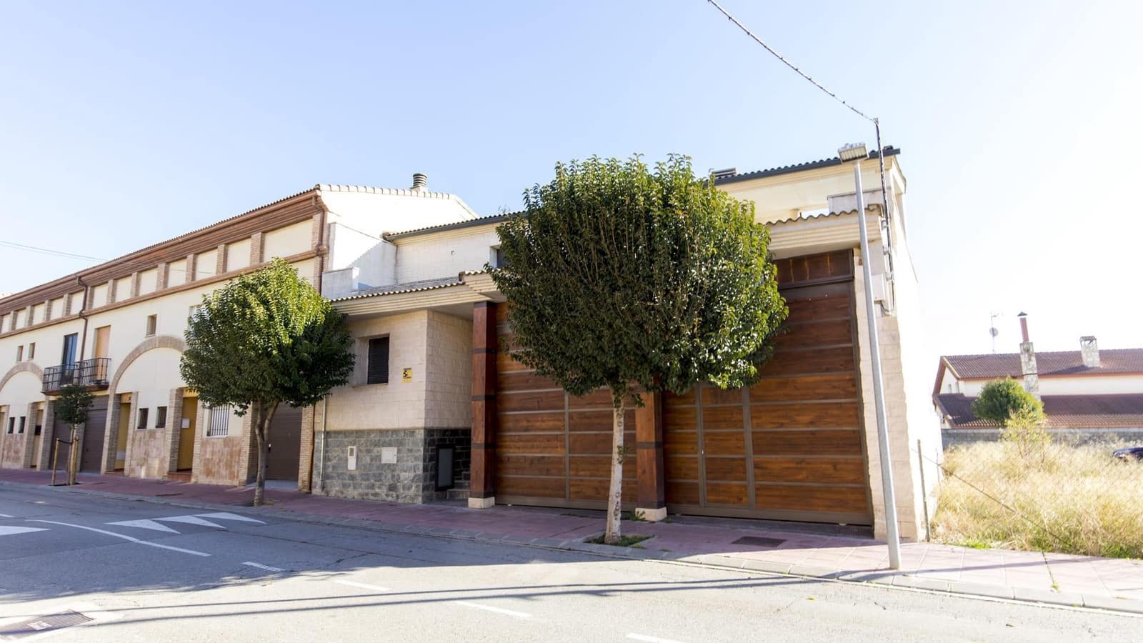 Chalet de 5 habitaciones en Nuez de Ebro en venta con piscina garaje - 360.000 € (Ref: 9645726)