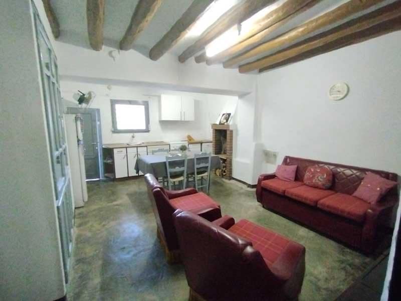 Chalet de 4 habitaciones en Azaila en venta con garaje - 45.000 € (Ref: 9645731)