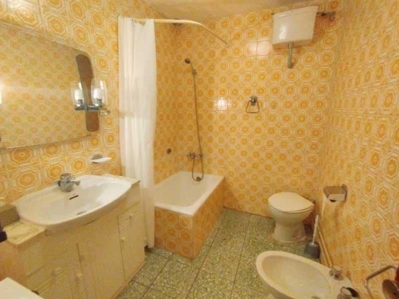 Chalet de 4 habitaciones en Azaila en venta con garaje - 45.000 € (Ref: 9645731)