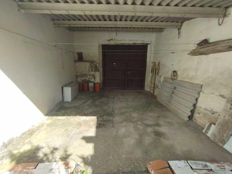 Chalet de 4 habitaciones en Azaila en venta con garaje - 45.000 € (Ref: 9645731)